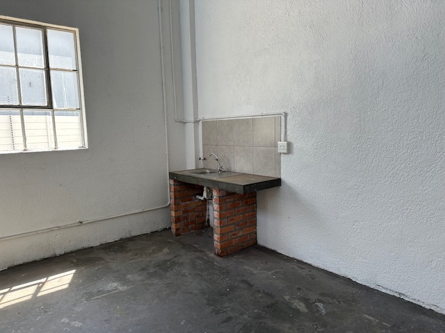 To Let commercial Property for Rent in Maitland Western Cape